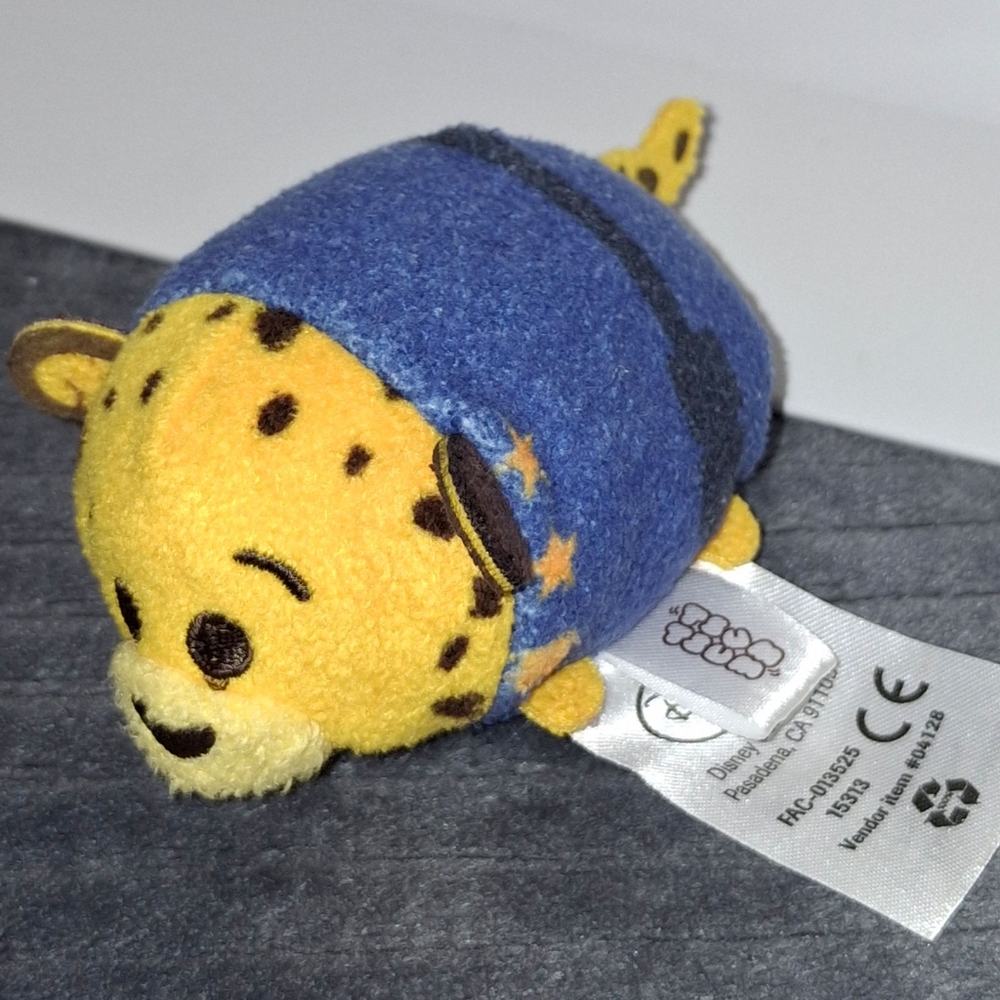 Disney Tsum Tsum Zootopia Officer Clawhauser mini stackable plush